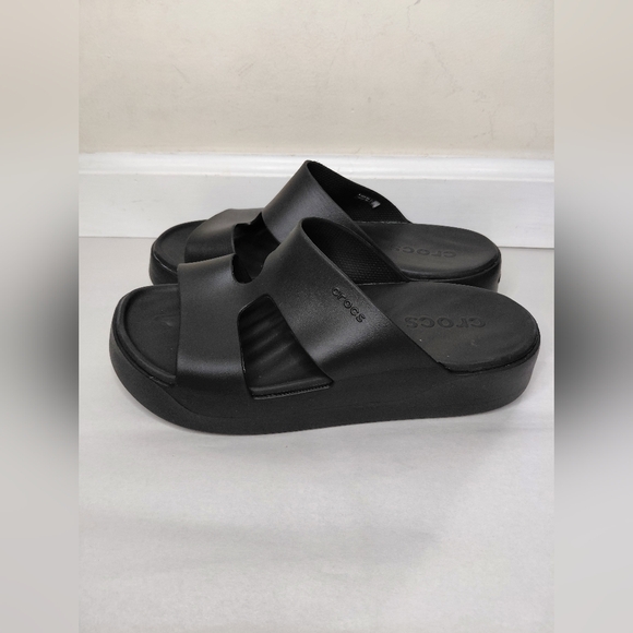 Crocs Women Size 10 Black Platform Slides - Picture 1 of 7